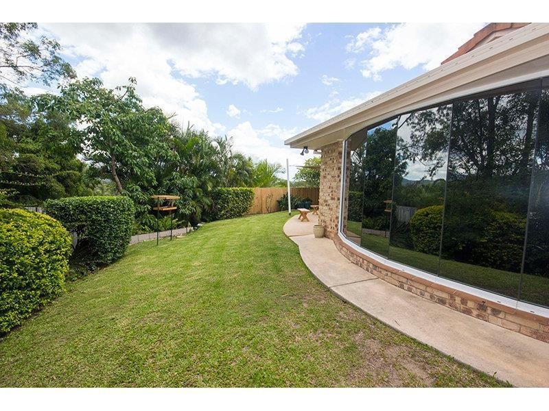 186 Alexander Drive, Highland Park QLD 4211