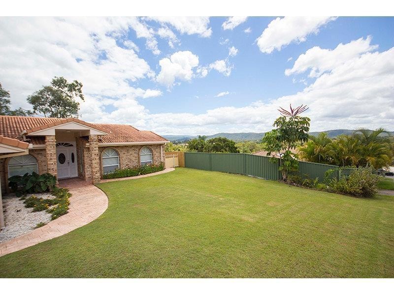 186 Alexander Drive, Highland Park QLD 4211