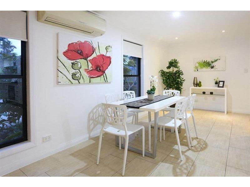 11 Kahlua Court, Highland Park QLD 4211