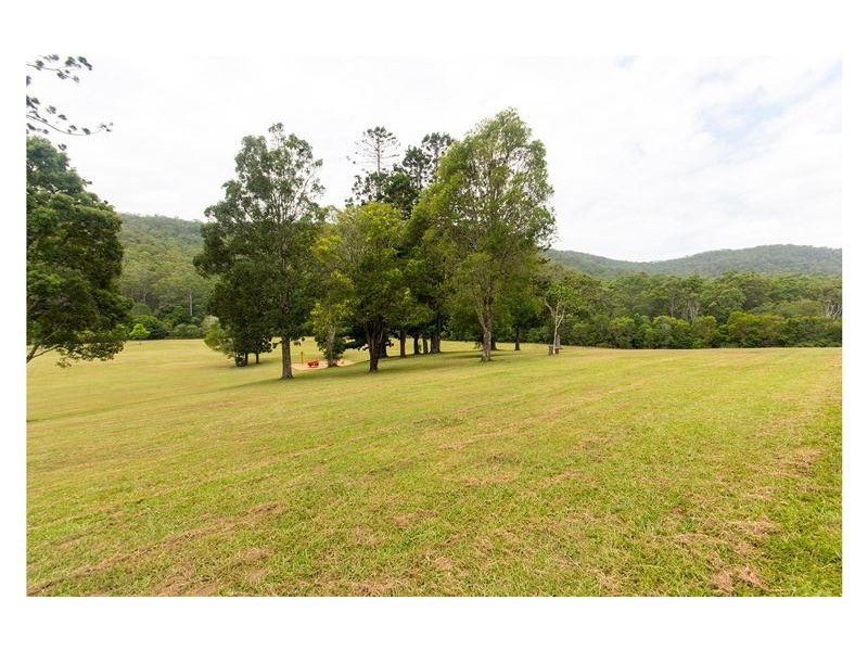 38 Thendara Drive, Mount Nathan QLD 4211