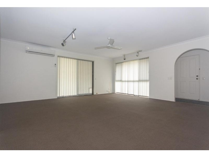 34 Murrumba Drive, Ashmore QLD 4214