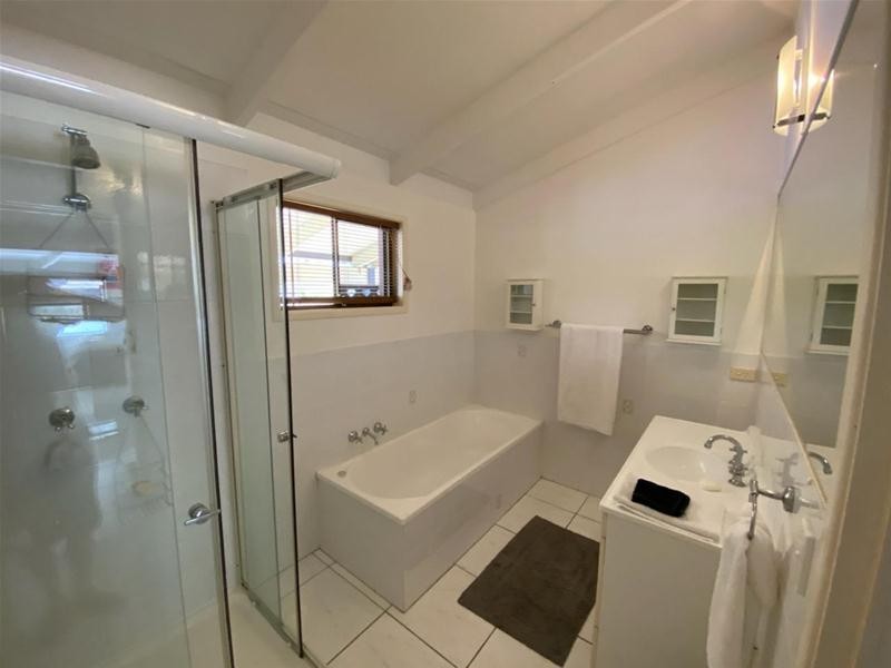 55 Dugandan Street, Nerang QLD 4211