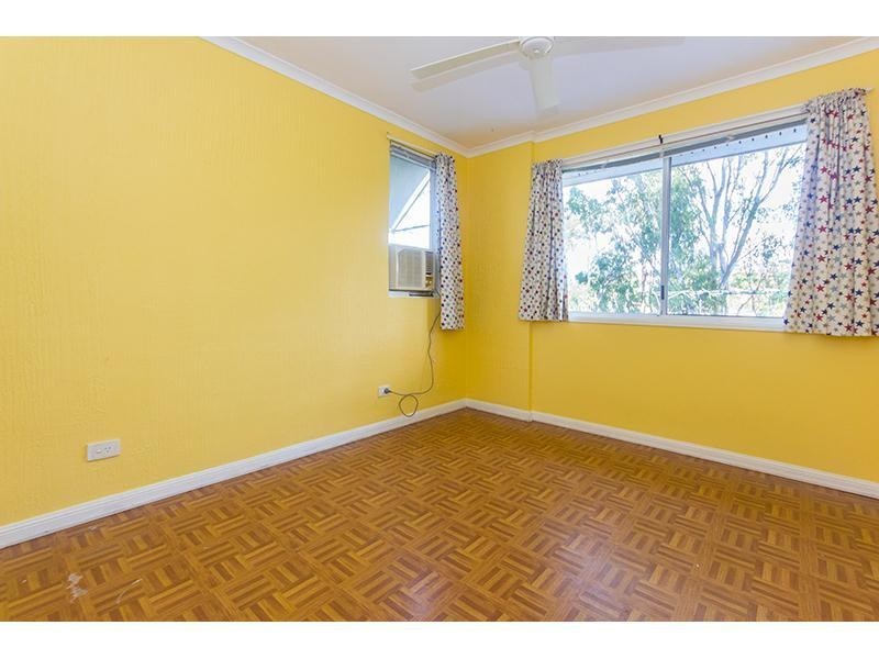 9/2 Kilpatrick Court, Highland Park QLD 4211