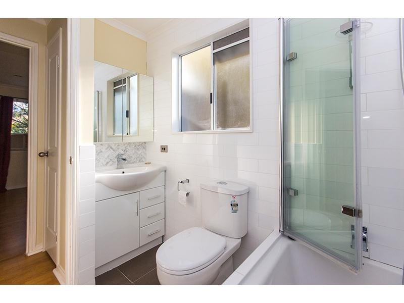 9/2 Kilpatrick Court, Highland Park QLD 4211