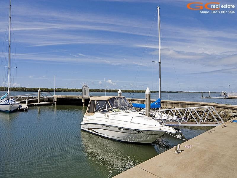 1/3 Marina Crescent, Hollywell QLD 4216