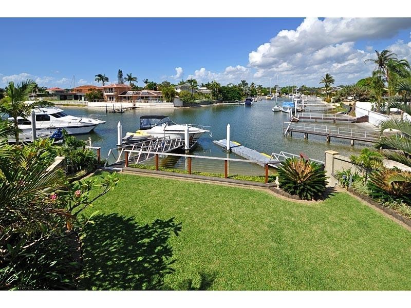 Paradise Point QLD 4216