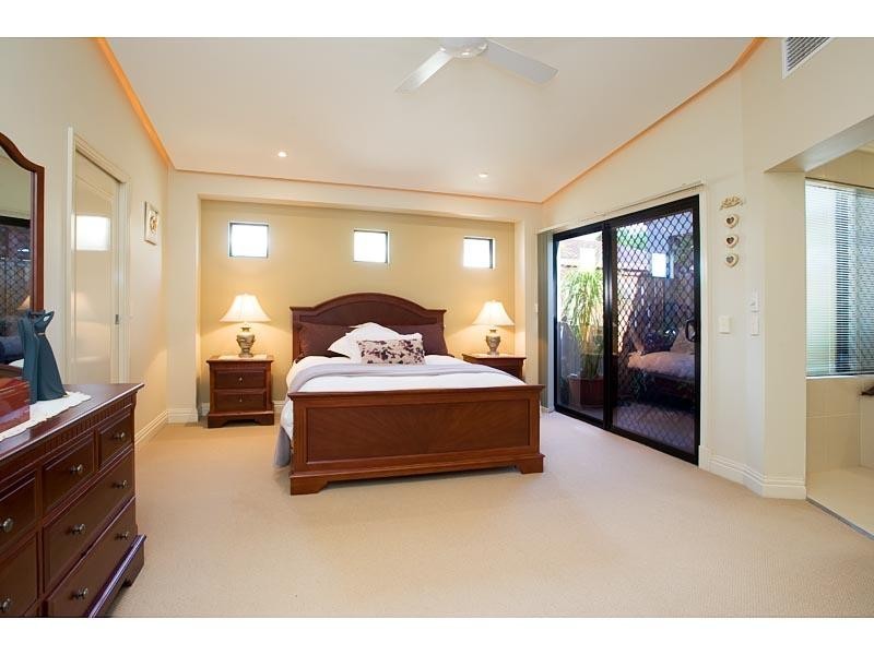 Paradise Point QLD 4216