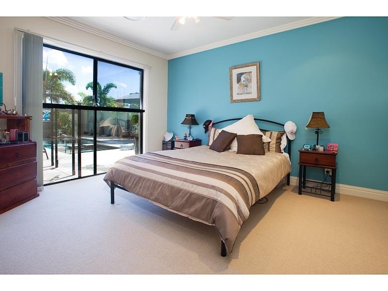 Paradise Point QLD 4216