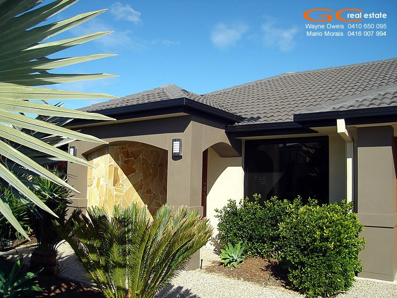 3 Lagos Court, Runaway Bay QLD 4216