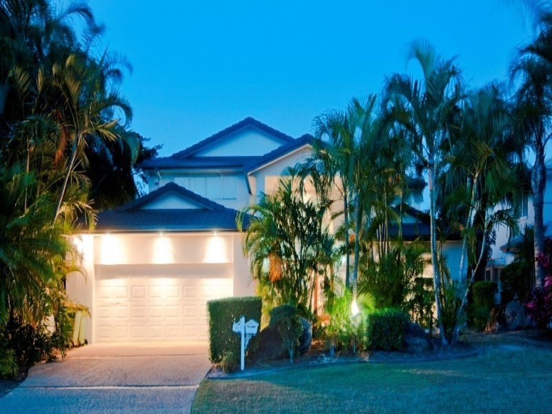 55 Pebble Beach Drive, Runaway Bay QLD 4216