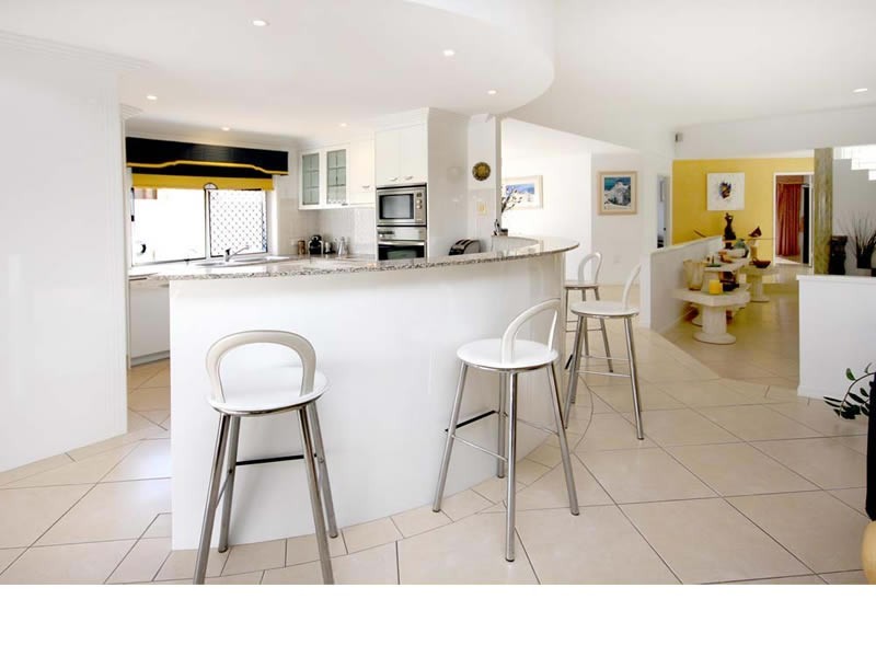 24 Pebble Beach Drive, Runaway Bay QLD 4216