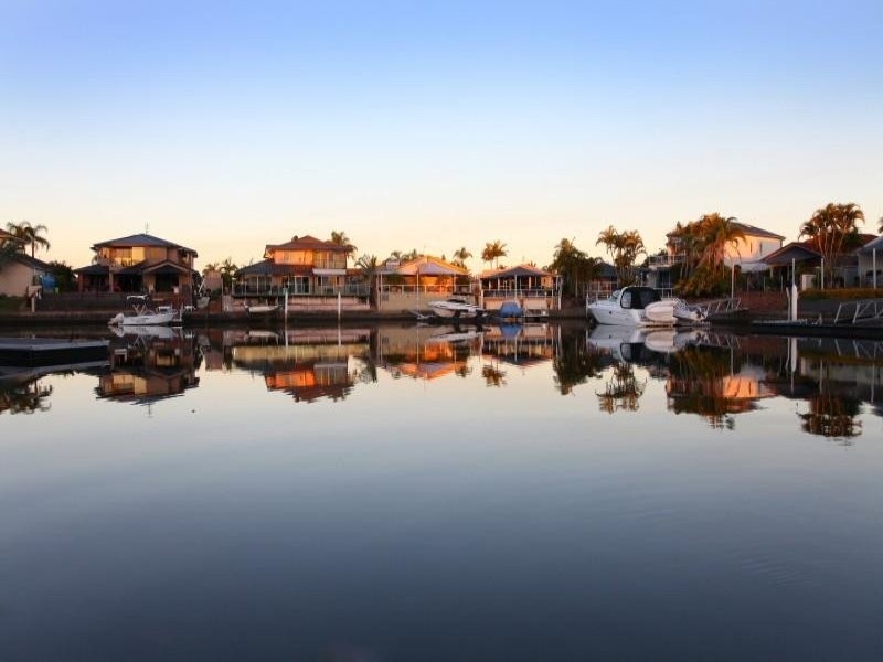 34 Nirvana Court, Runaway Bay QLD 4216