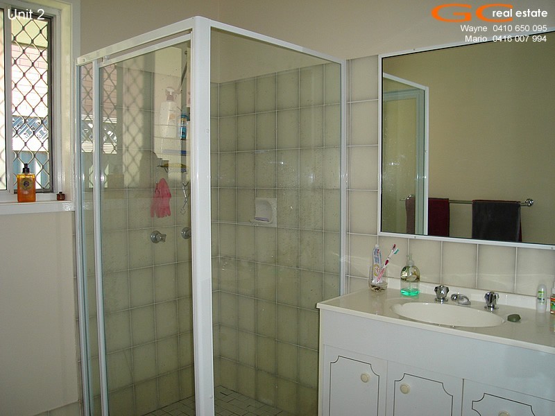 2/37 Milton Avenue, Paradise Point QLD 4216