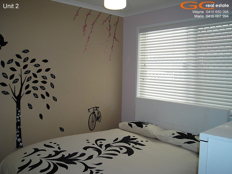 2/37 Milton Avenue, Paradise Point QLD 4216