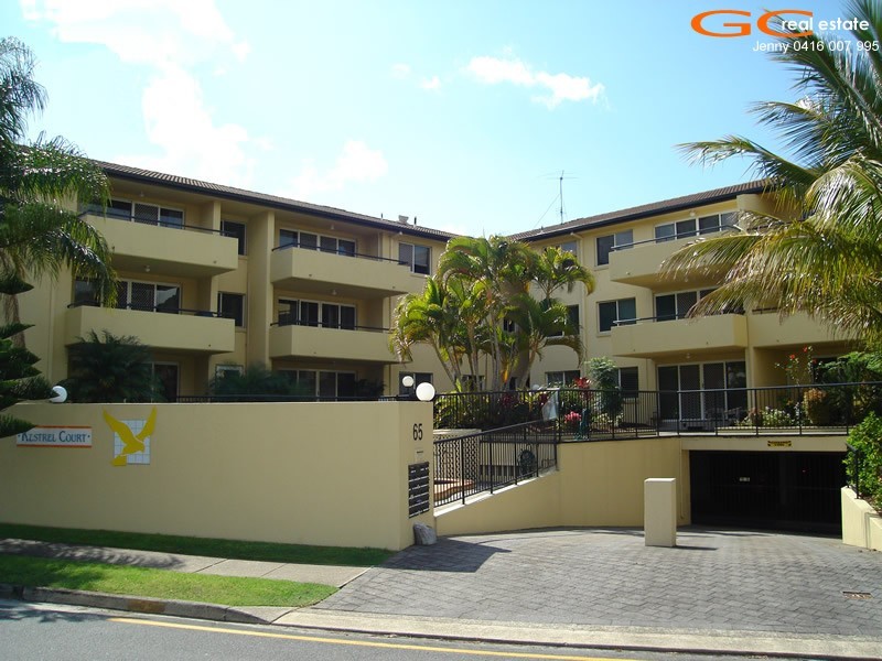 8/65 Bayview Street, Runaway Bay QLD 4216