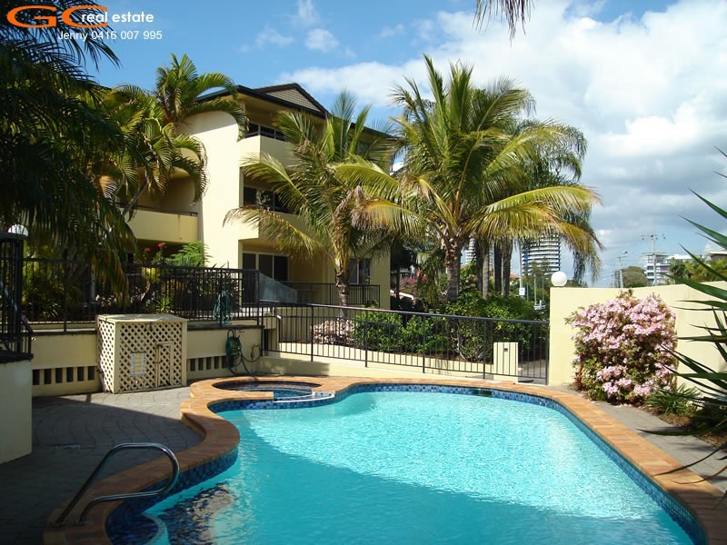 8/65 Bayview Street, Runaway Bay QLD 4216