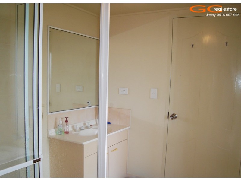 8/65 Bayview Street, Runaway Bay QLD 4216