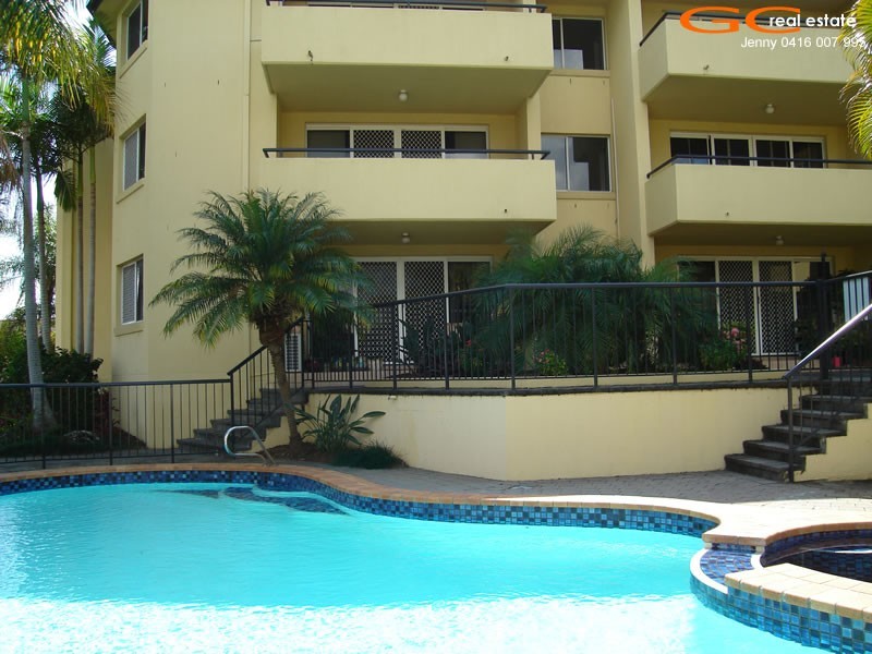 8/65 Bayview Street, Runaway Bay QLD 4216