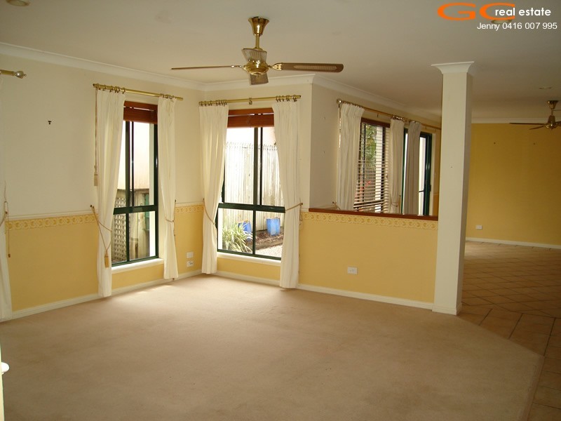 28 Myola Court, Coombabah QLD 4216