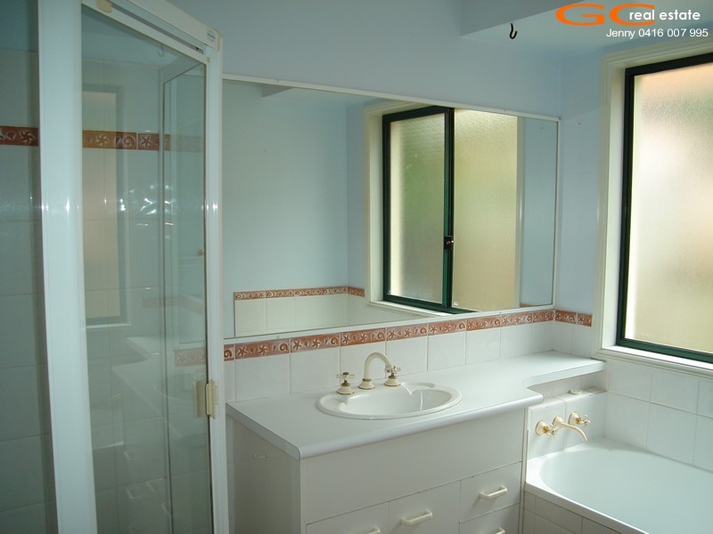 28 Myola Court, Coombabah QLD 4216