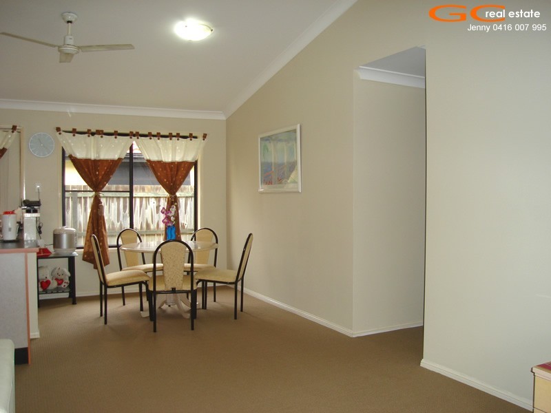 98 Serafina Drive, Helensvale QLD 4212