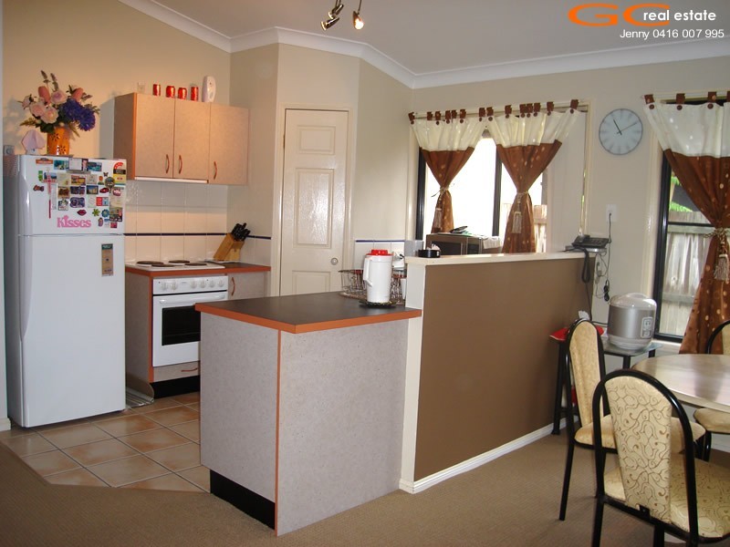 98 Serafina Drive, Helensvale QLD 4212