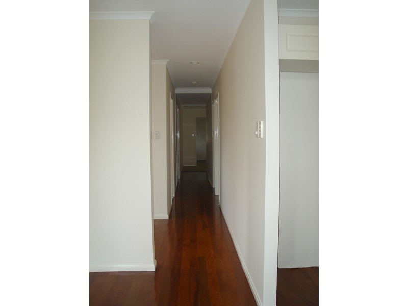 67 Nalkari Street, Coombabah QLD 4216