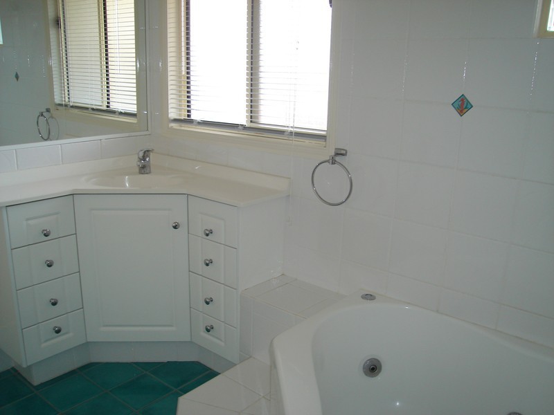 67 Nalkari Street, Coombabah QLD 4216