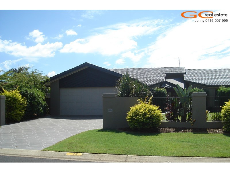 39 Pebble Beach Drive, Runaway Bay QLD 4216