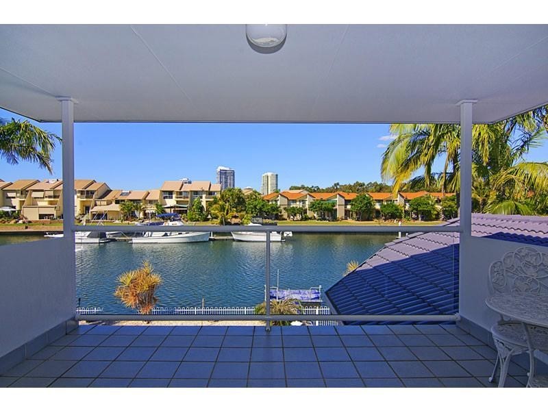 28 Sundance Way, Runaway Bay QLD 4216
