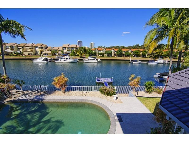 28 Sundance Way, Runaway Bay QLD 4216