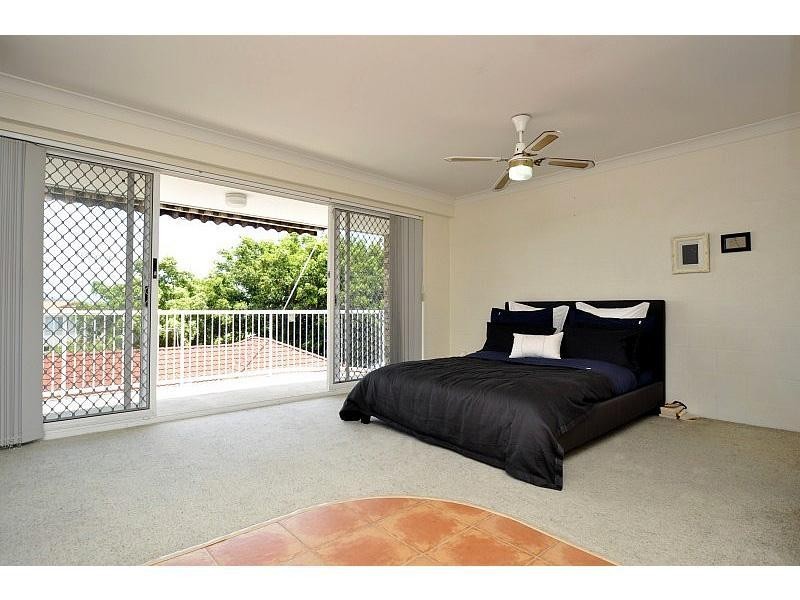 13/16 Abalone Avenue, Paradise Point QLD 4216