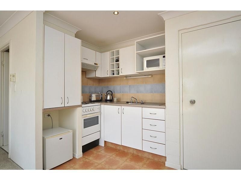 13/16 Abalone Avenue, Paradise Point QLD 4216