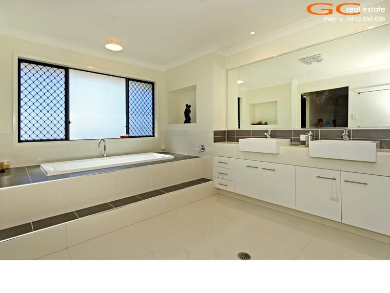 Pacific Pines QLD 4211