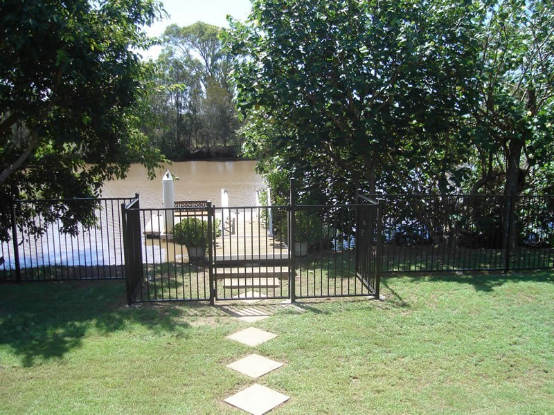 Oyster Cove QLD 4212