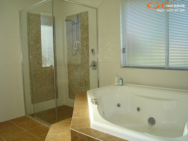 6 Zeus Circuit, Coomera Waters QLD 4209