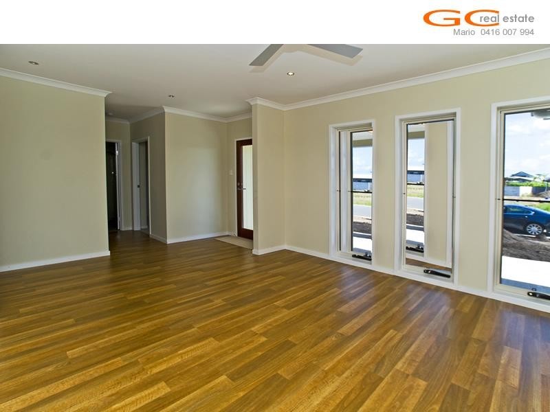 52 Rhodium Crescent, Hope Island QLD 4212