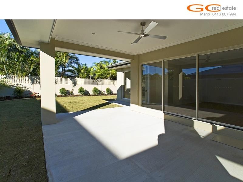 52 Rhodium Crescent, Hope Island QLD 4212