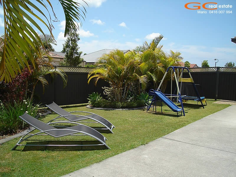 2/16 Balintore Street, Upper Coomera QLD 4209