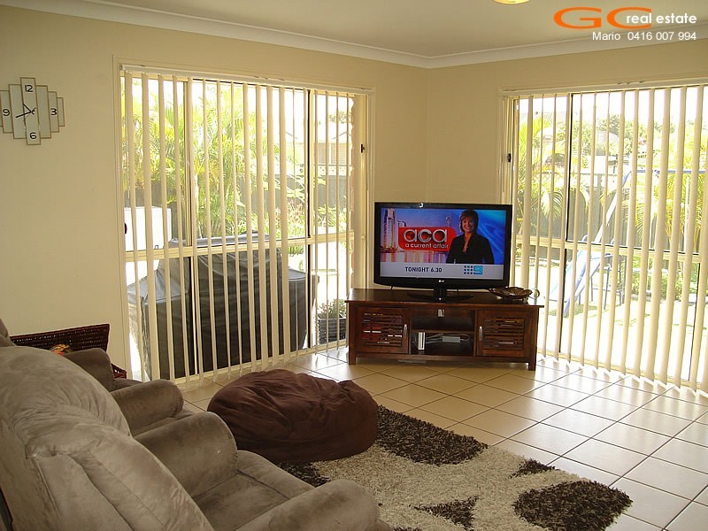 2/16 Balintore Street, Upper Coomera QLD 4209