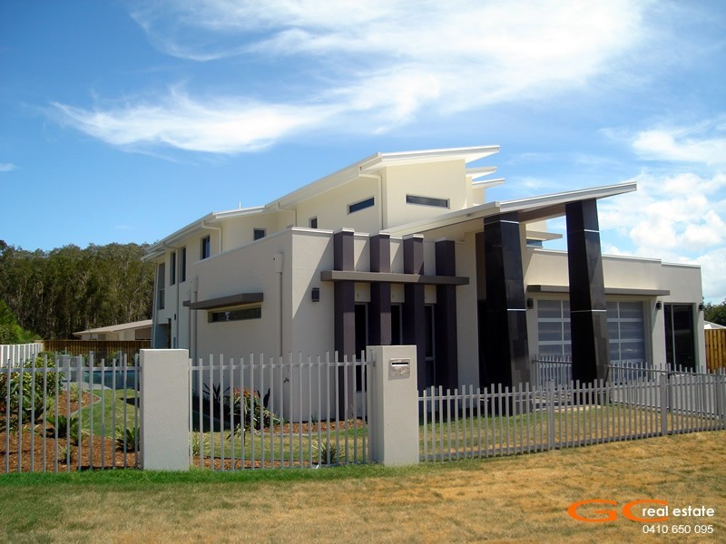 Coomera Waters QLD 4209