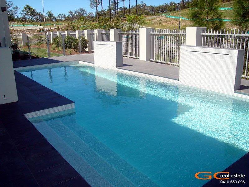 Coomera Waters QLD 4209