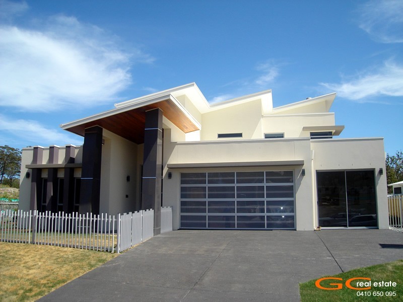 Coomera Waters QLD 4209