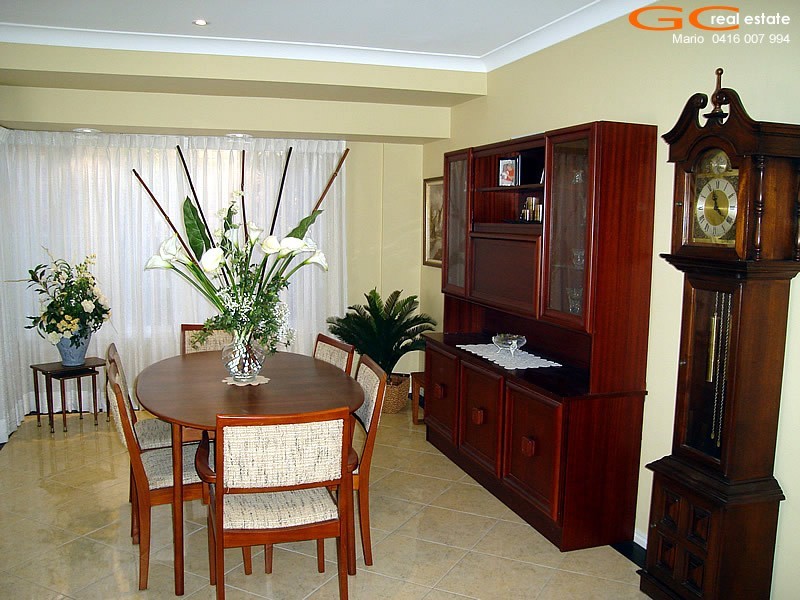 70 Pebble Beach Drive, Runaway Bay QLD 4216