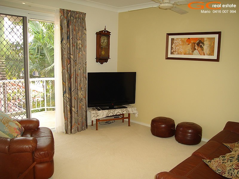 70 Pebble Beach Drive, Runaway Bay QLD 4216