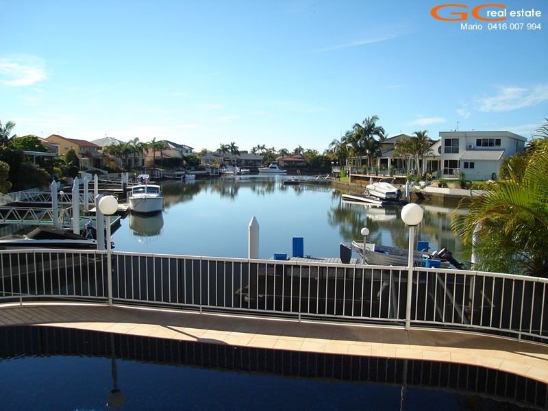 70 Pebble Beach Drive, Runaway Bay QLD 4216