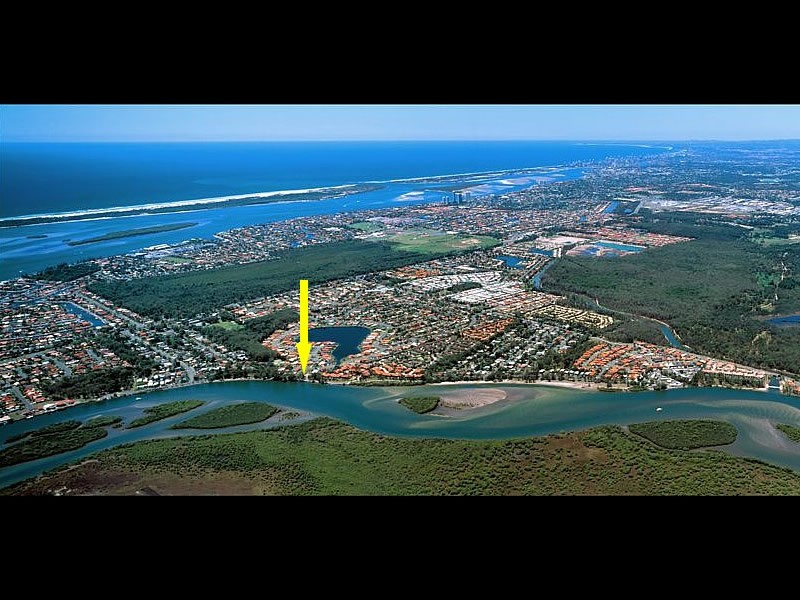 4 Tallara Street, Coombabah QLD 4216