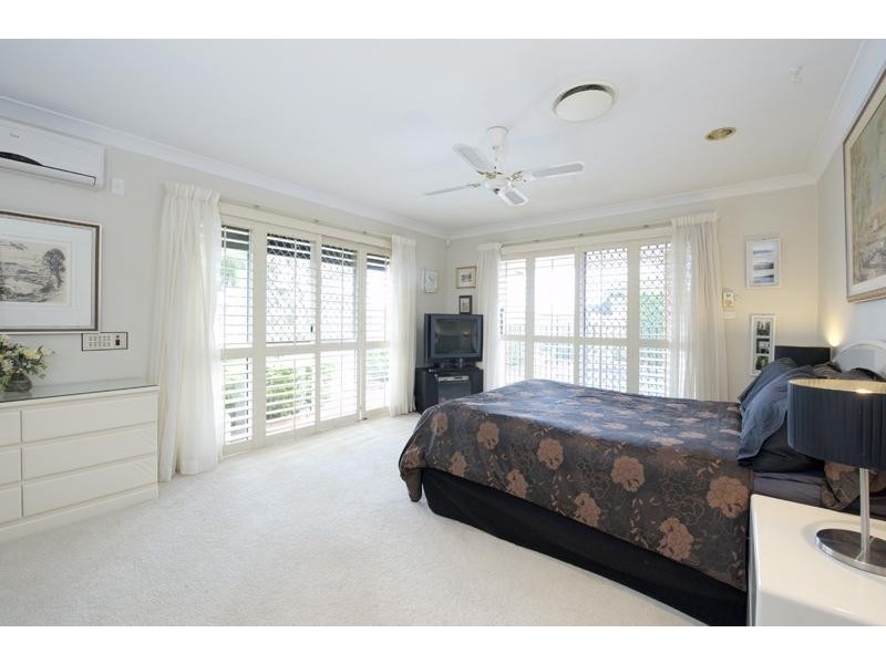 37 Limetree Parade, Runaway Bay QLD 4216