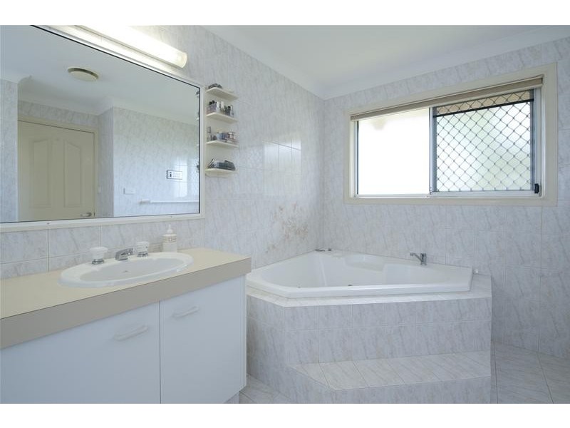 37 Limetree Parade, Runaway Bay QLD 4216