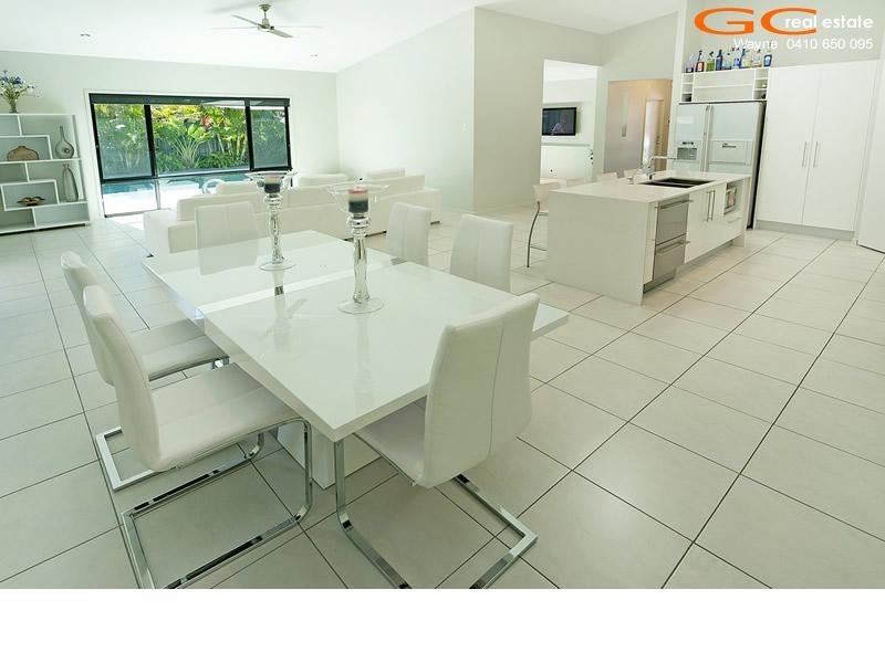 10 Lagos Court, Coombabah QLD 4216